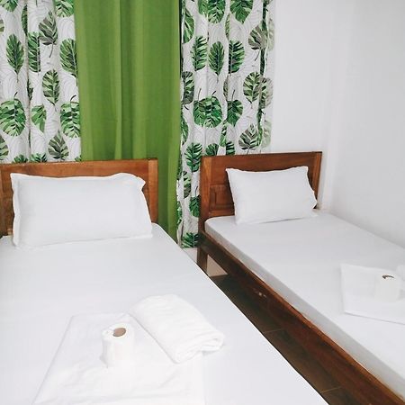 Ziah'S Guest House San Vicente  Habitación foto